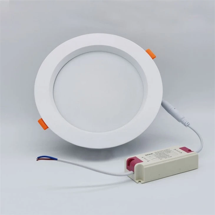 4 colių LED spalva keičiantis įleidžiamas apdaila su naktine šviesa