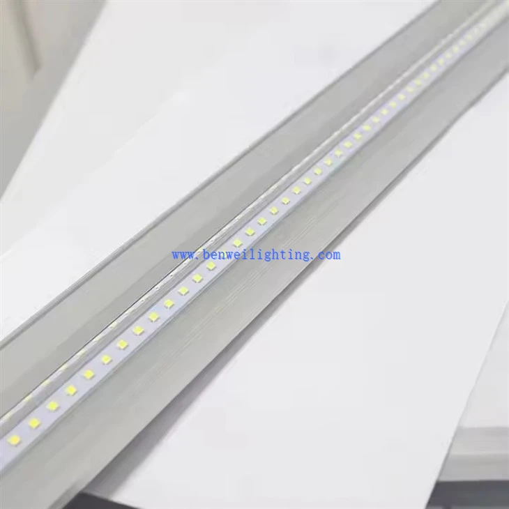 Led Batten Light 110-277V 15W 6300K
